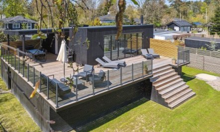 'Engli' - 90m from the sea