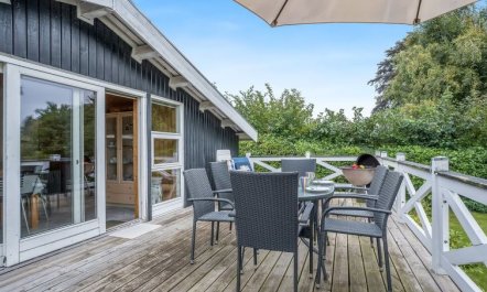 'Hansiane' - 80m from the sea 4