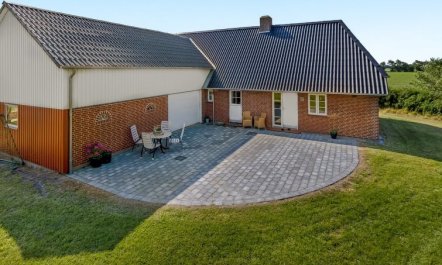 'Rahild' - 10km from the sea