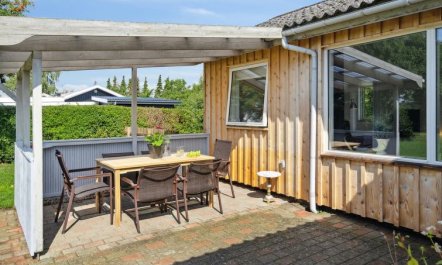 'Henric' - 500m from the sea 2