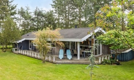 'Fatlinda' - 1km from the sea