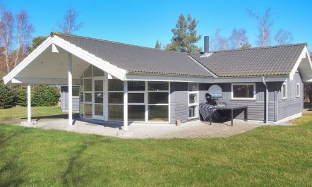 'Birthe' - 800m from the sea