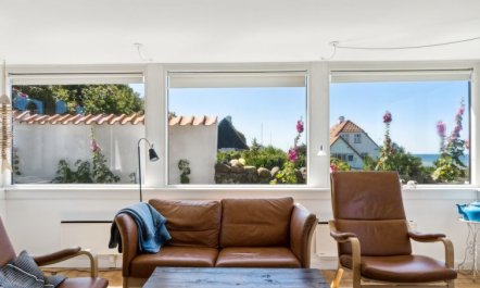 'Susan' - 20m from the sea 6