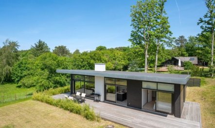 'Topenga' - 300m from the sea