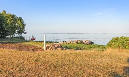 'Sasser' - 10m from the sea 5