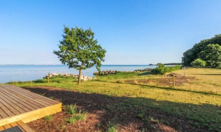 'Sasser' - 10m from the sea 4