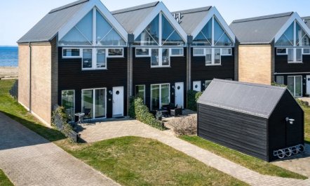 'Ninne' - 50m from the sea