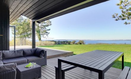 'Iadrik' - 85m to the fjord