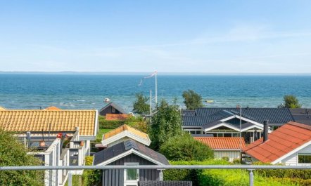 'Ebbeline' - 150m from the sea 3