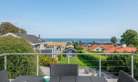 'Ebbeline' - 150m from the sea 4