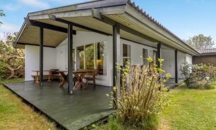 'Rikkart' - 400m from the sea