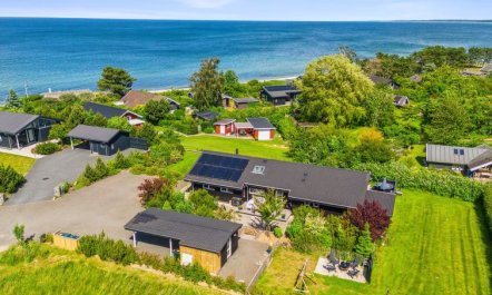 'Tuulikki' - 100m from the sea