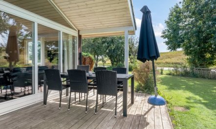 'Alvina' - 45m from the sea 5