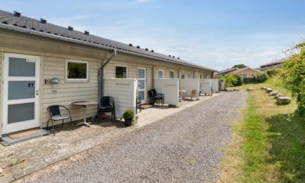 'Feodora' - 100m from the sea 5