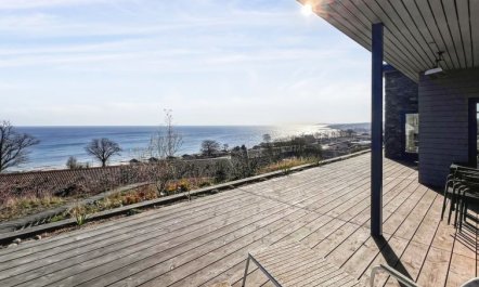 'Linda' - 200m from the sea