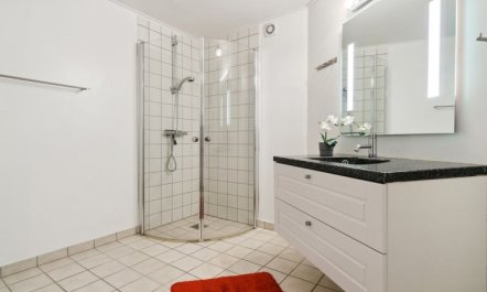 'Helin' - 100m from the sea 7