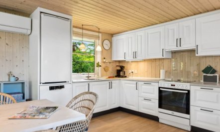 'Melvin' - 700m from the sea 6