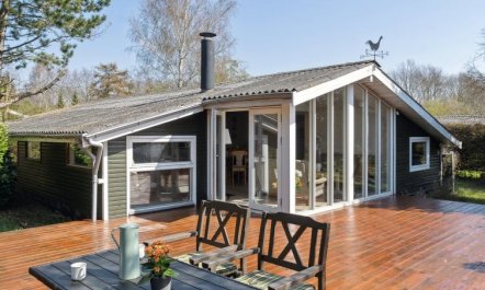 'Gisella' - 200m from the sea