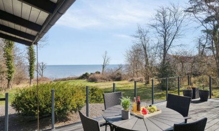 'Caren' - 75m from the sea 3