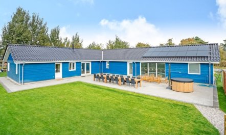 'Rajna' - 250m from the sea