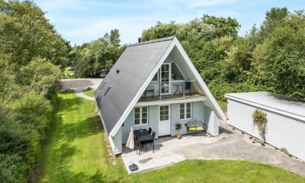 'Thormund' - 350m from the sea