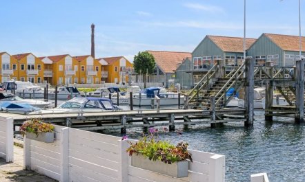 'Reimer' - 10m from the sea 4