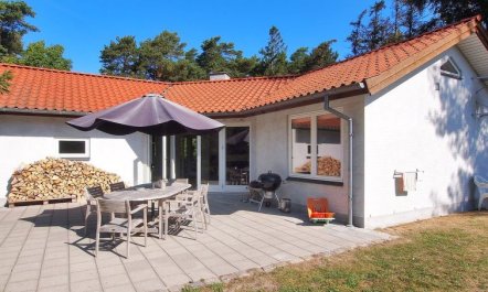 'Fernande' - 150m from the sea