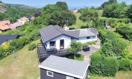 'Cristiana' - 950m from the sea