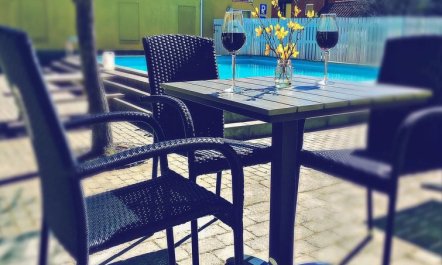 'Gyta' - 500m from the sea 1