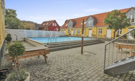 'Gyta' - 500m from the sea 2