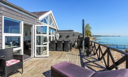 'Grim' - 5m from the sea