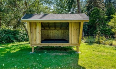 'Uta' - 300m from the sea 6