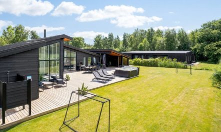 'Apelone' - 900m from the sea 1