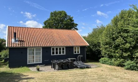 'Skyler' - 250m from the sea