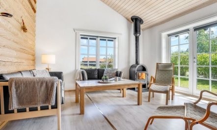 'Edzard' - 900m from the sea 4