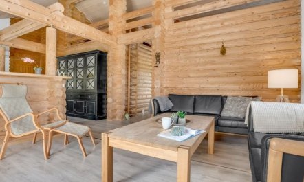 'Edzard' - 900m from the sea 5