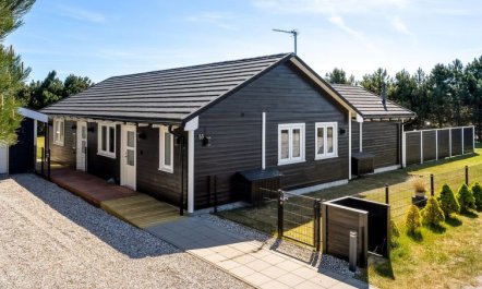 'Amdi' - 1.3km from the sea