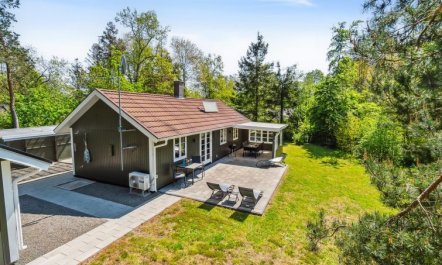 'Smilla' - 300m from the sea