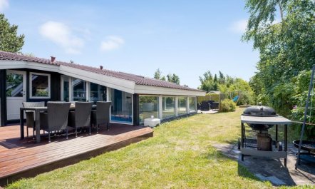 'Estella' - 900m from the sea