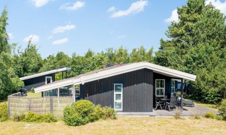 'Estella' - 900m from the sea 2