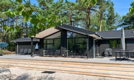 'Eliz' - 800m from the sea