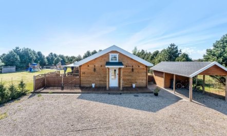 'Vicktoria' - 1.5km from the sea