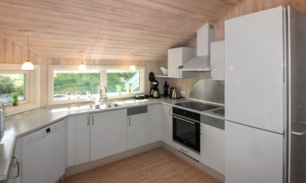 'Sylvia' - 900m from the sea 5