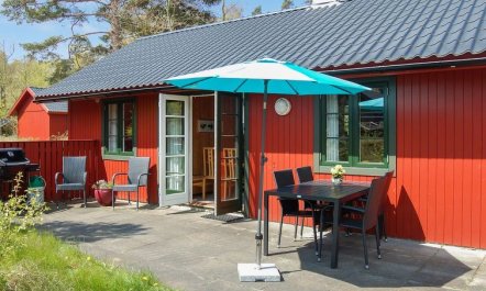 'Ulla' - 300m from the sea