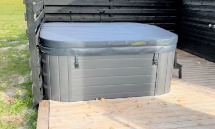 'Vanna' - 1.2km from the sea 2