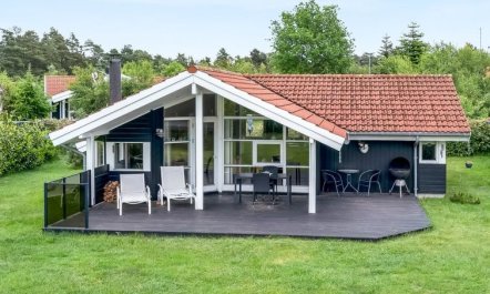 'Brynhild' - 400m from the sea