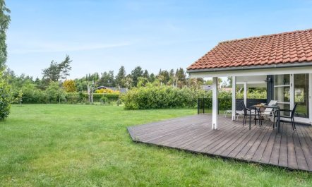 'Brynhild' - 400m from the sea 6