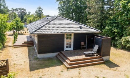 'Auke' - 100m from the sea 5