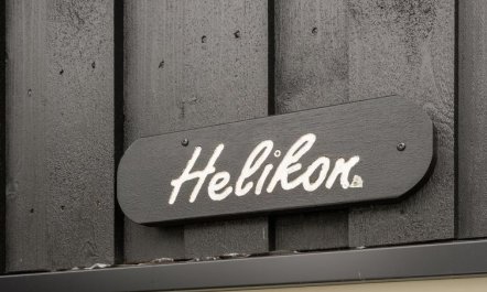 'Mark' - 200m from the sea 6