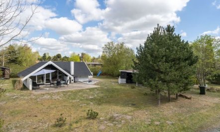 'Arnfin' - 160m from the sea 1